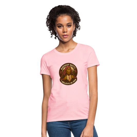 Women's T-Shirt - I Believe In Her (RETRO) - pink